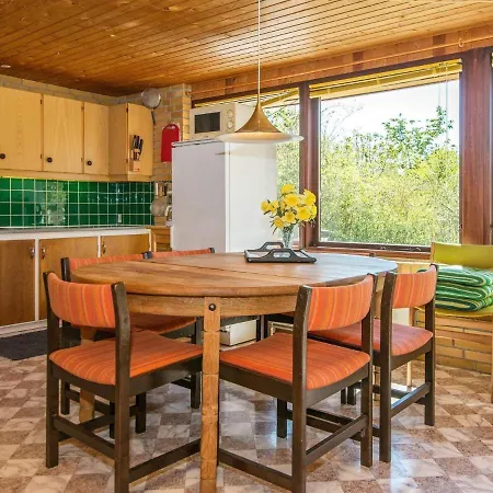 Σπίτι διακοπών Three-bedroom Holiday In Grenaa 1 *