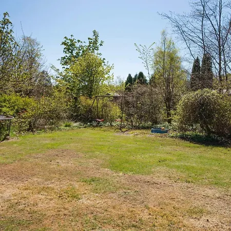 Three-bedroom Holiday In Grenaa 1 *